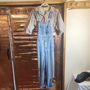 Women's Floral Blouse with Light Blue Denim Overalls